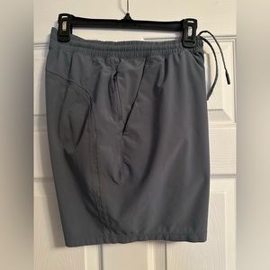 Lululemon 7” men’s short w/ liner. Size M